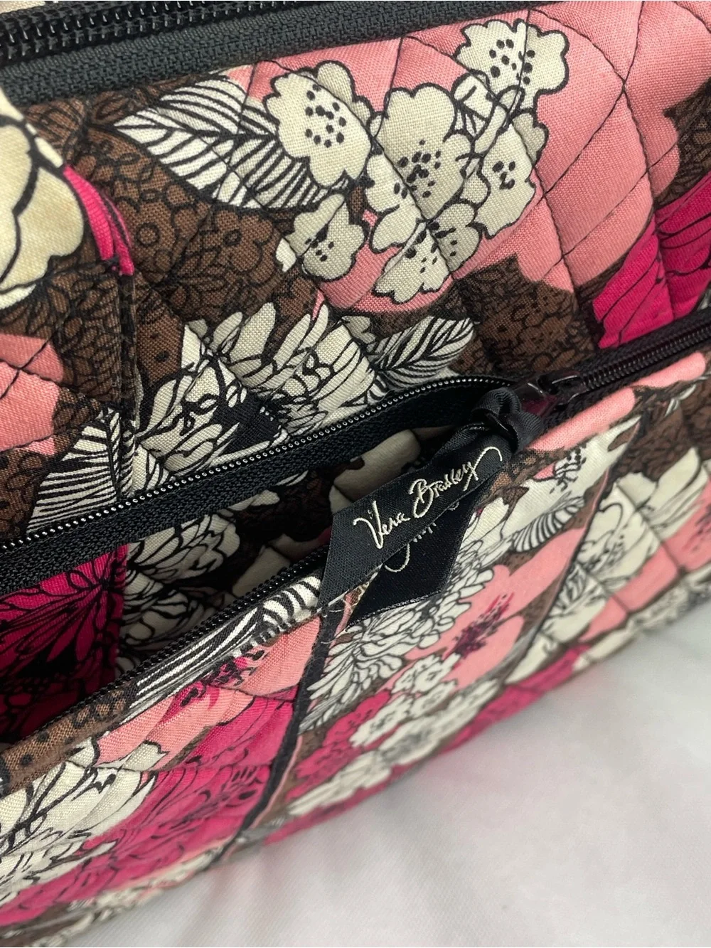 Vera Bradley Diamond Quilted “Mocha Rouge” Laptop Portfolio Computer Hard Case